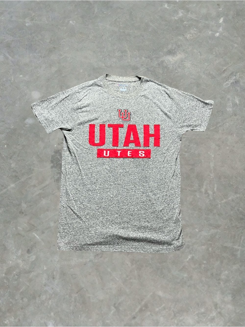 ☀️ Champion Utah Utes Embroidered College Football Graphic Tee Mens M Gray